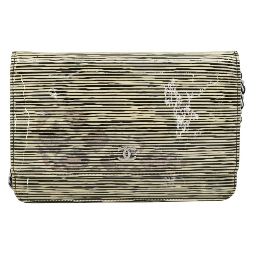 Chanel CC Logo Chain Wallet Shoulder Bag White